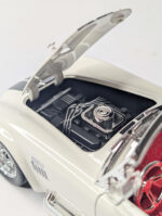 Shelby Cobra 427 S/C Roadster 1965 diecast scale model car with realistic lights and detailed finish