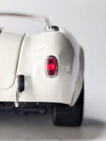 Shelby Cobra 427 S/C Roadster 1965 diecast scale model car with realistic lights and detailed finish