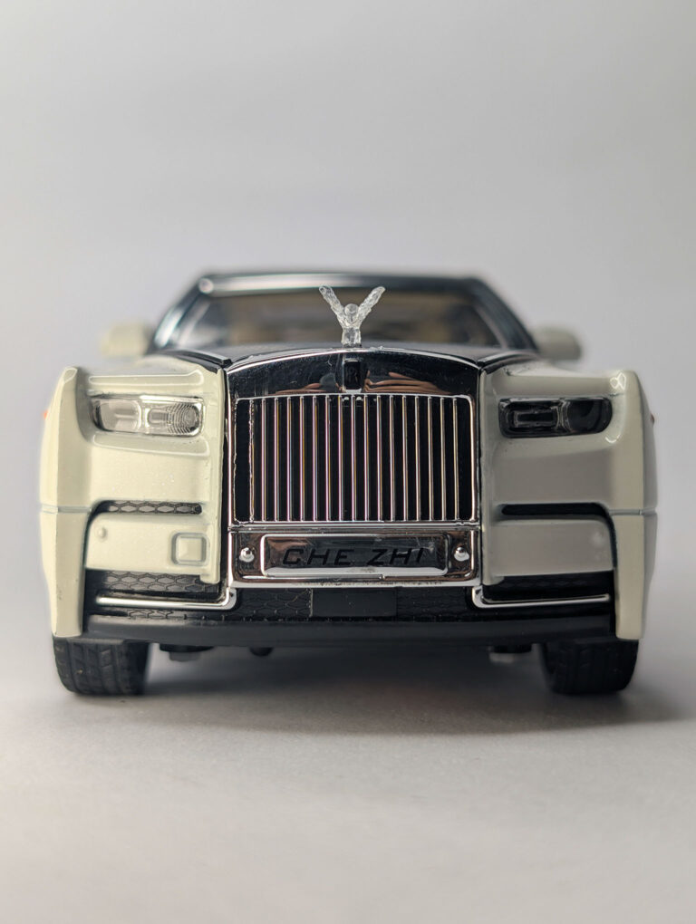 Rolls-Royce convertible diecast scale model car with realistic lights and detailed finish